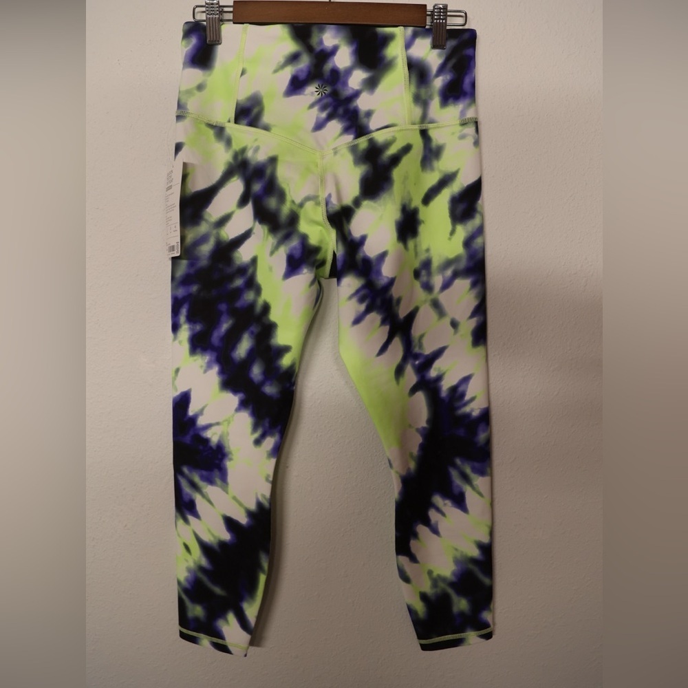 Athleta Elation 7/8 Tight Tie Dye Ultra High Rise NWT Size M PowerLift Leggings - Picture 2 of 7